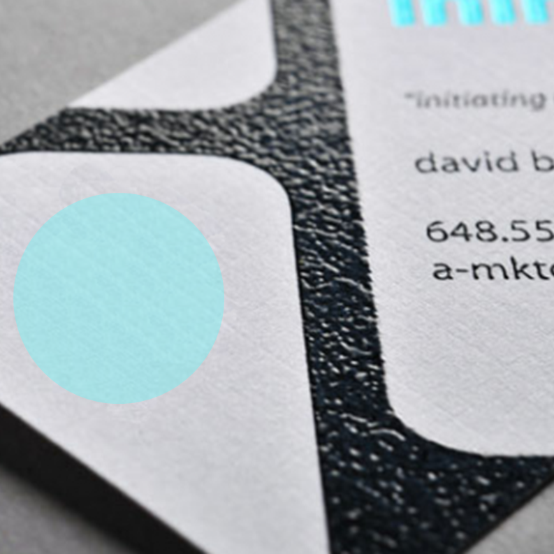 Biglietti da visita a 4 colori con logo in oro stampa caldo